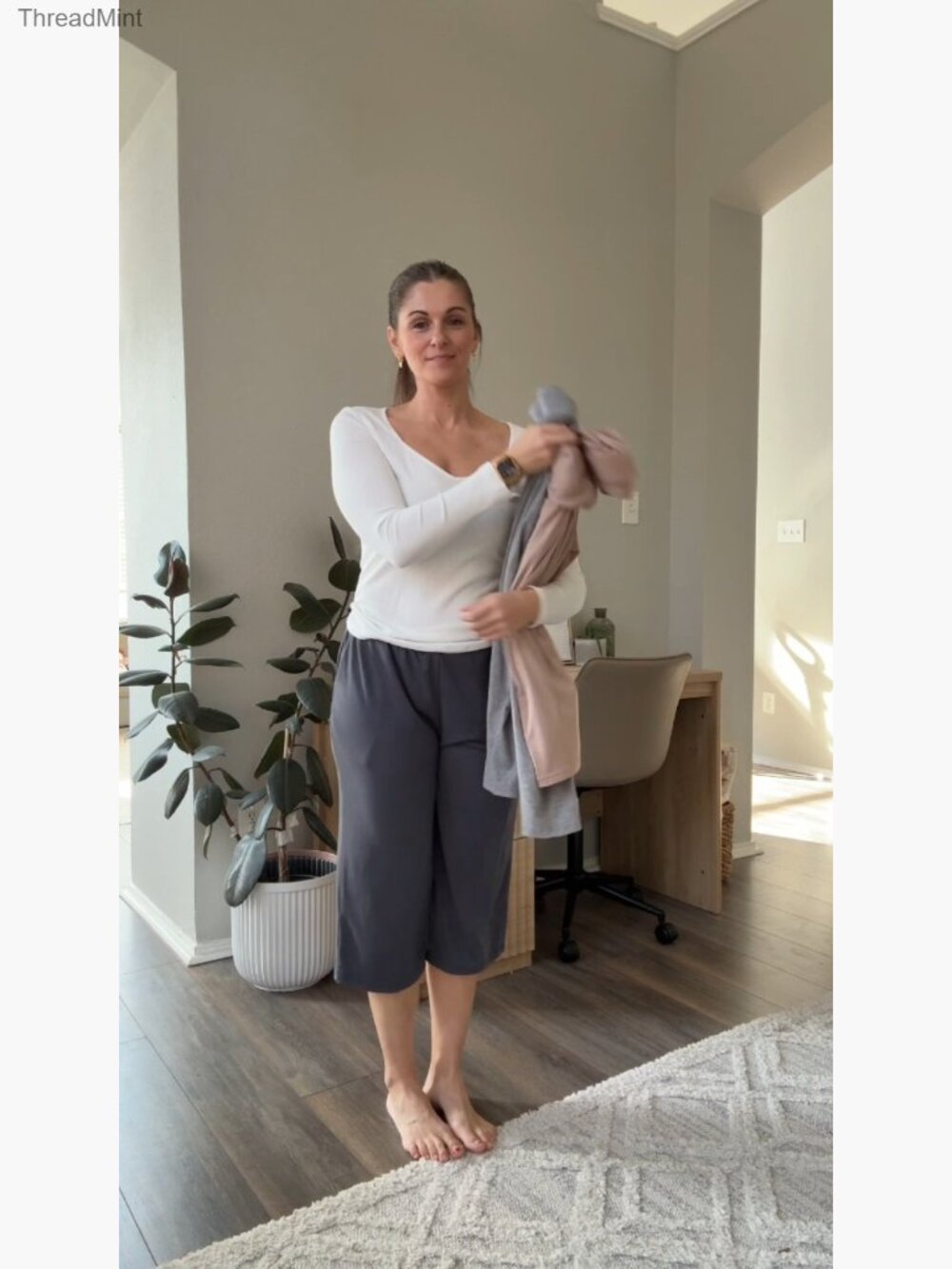 3 Pack Women's Capri Sweatpants, Wide Leg Joggers, Yoga Lounge Pants - Picture 6 of 7